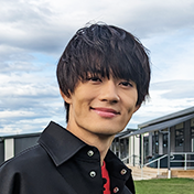俳優・アーティスト・佐野勇斗さん