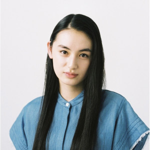 俳優・八木莉可子さん