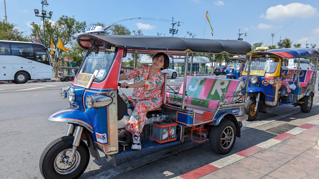 お笑い芸人 ・サーヤさん